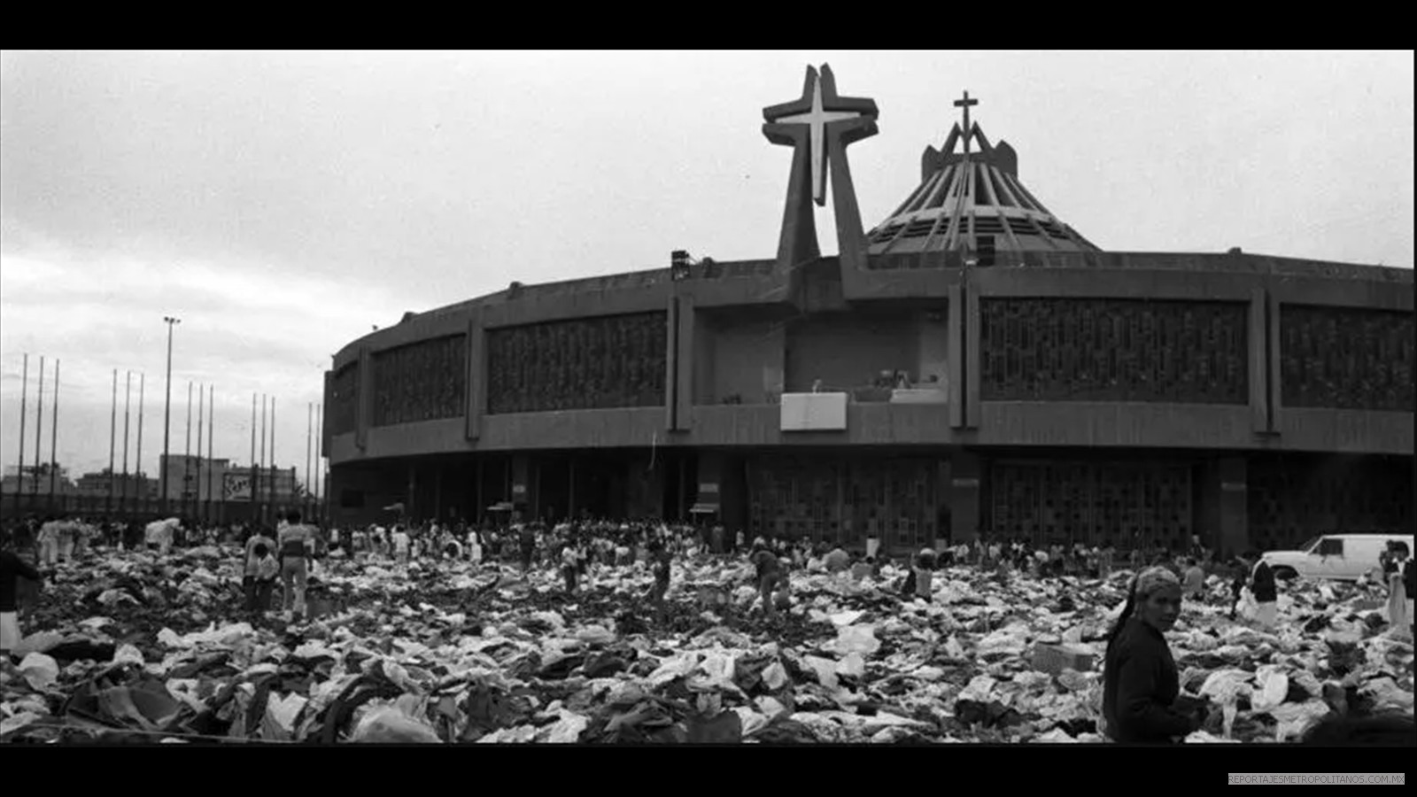 MILES DE DAMNIFICADOS SE REFUGIARON EN LA BASILICA DE GLPE.