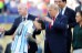 TRUMP CONDECORA A MESSI