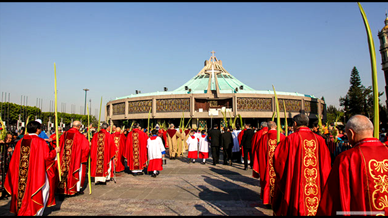 En México sacerdotes y fieles participan en el Domingo de Ramos 