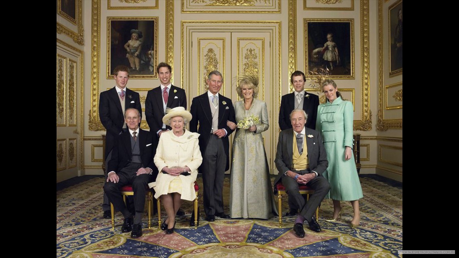 Foto oficial de la boda de Carlos de Inglaterra y Camina de Cornualles el 9 de abril de 2005